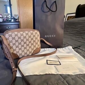 ❌SOLD❌ Authentic Gucci Bree - Beige/Brown Crossbody Bag